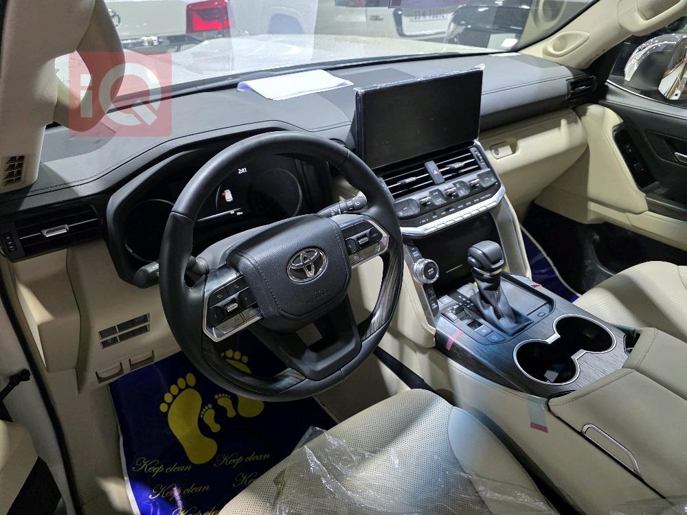 تويوتا لاندكروزر